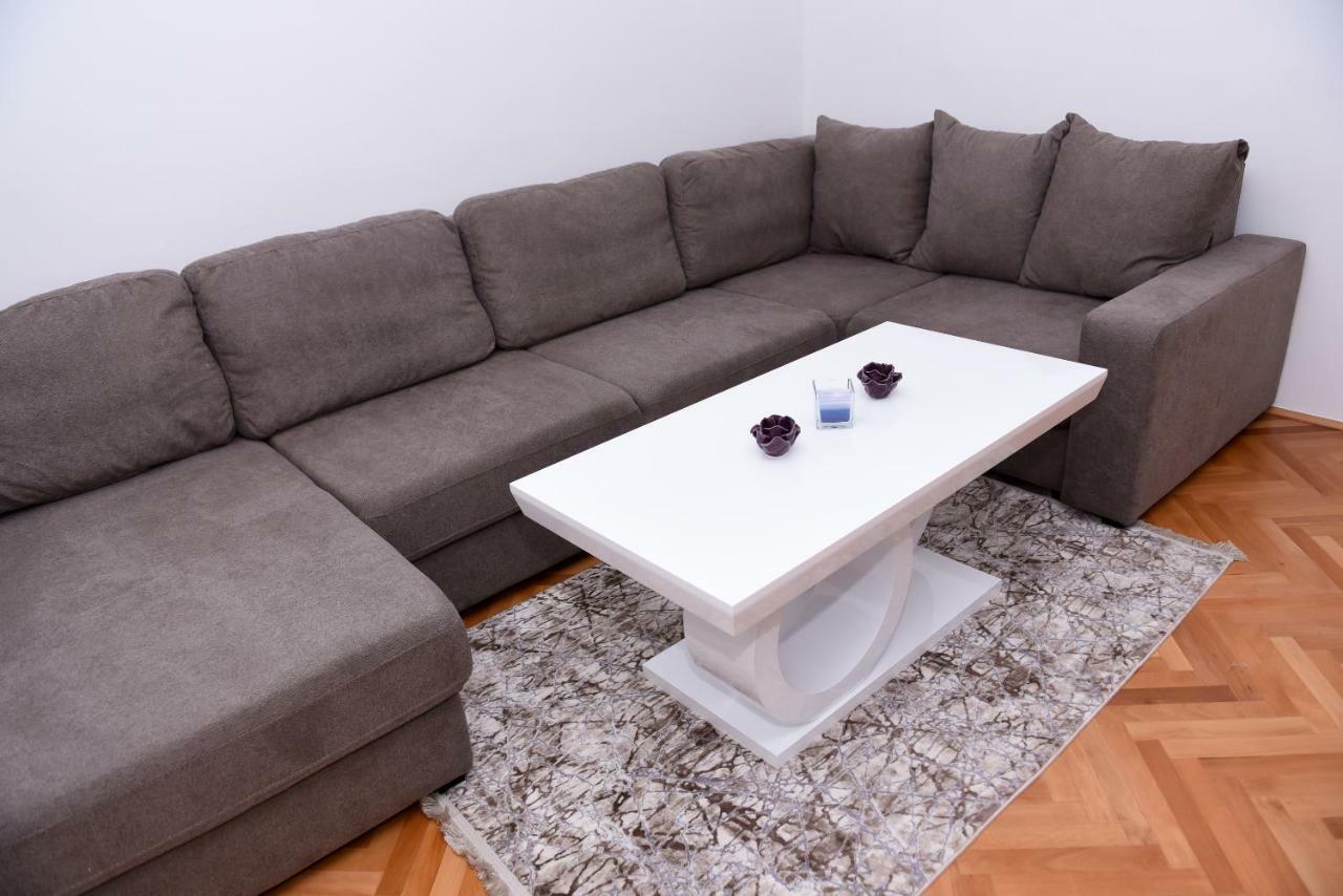 Lux Apartman Casablanca Pluzine Luaran gambar